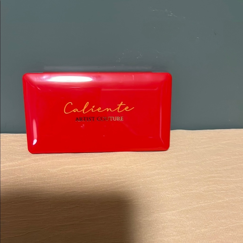 Artist Couture Caliente Eyeshadow Palette